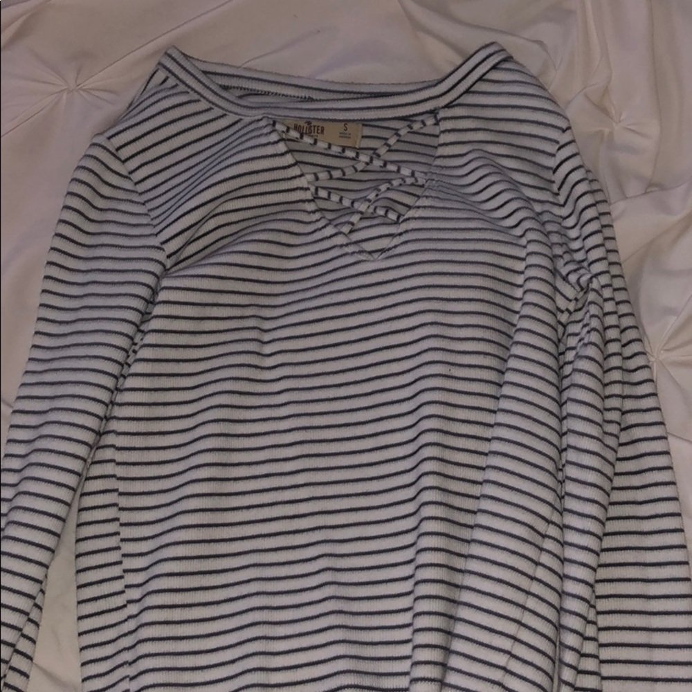 Hollister Black and White Long Sleeved Top